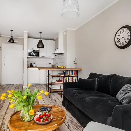 Live & Travel Old Town