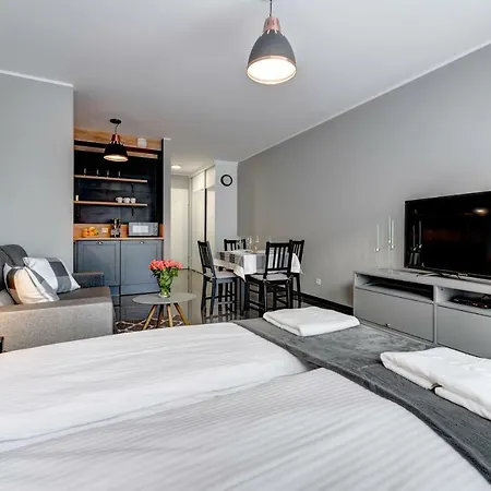 Live & Travel Old Town Apartment *