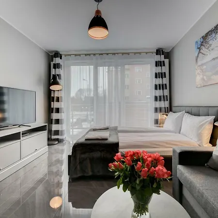 Live & Travel Old Town